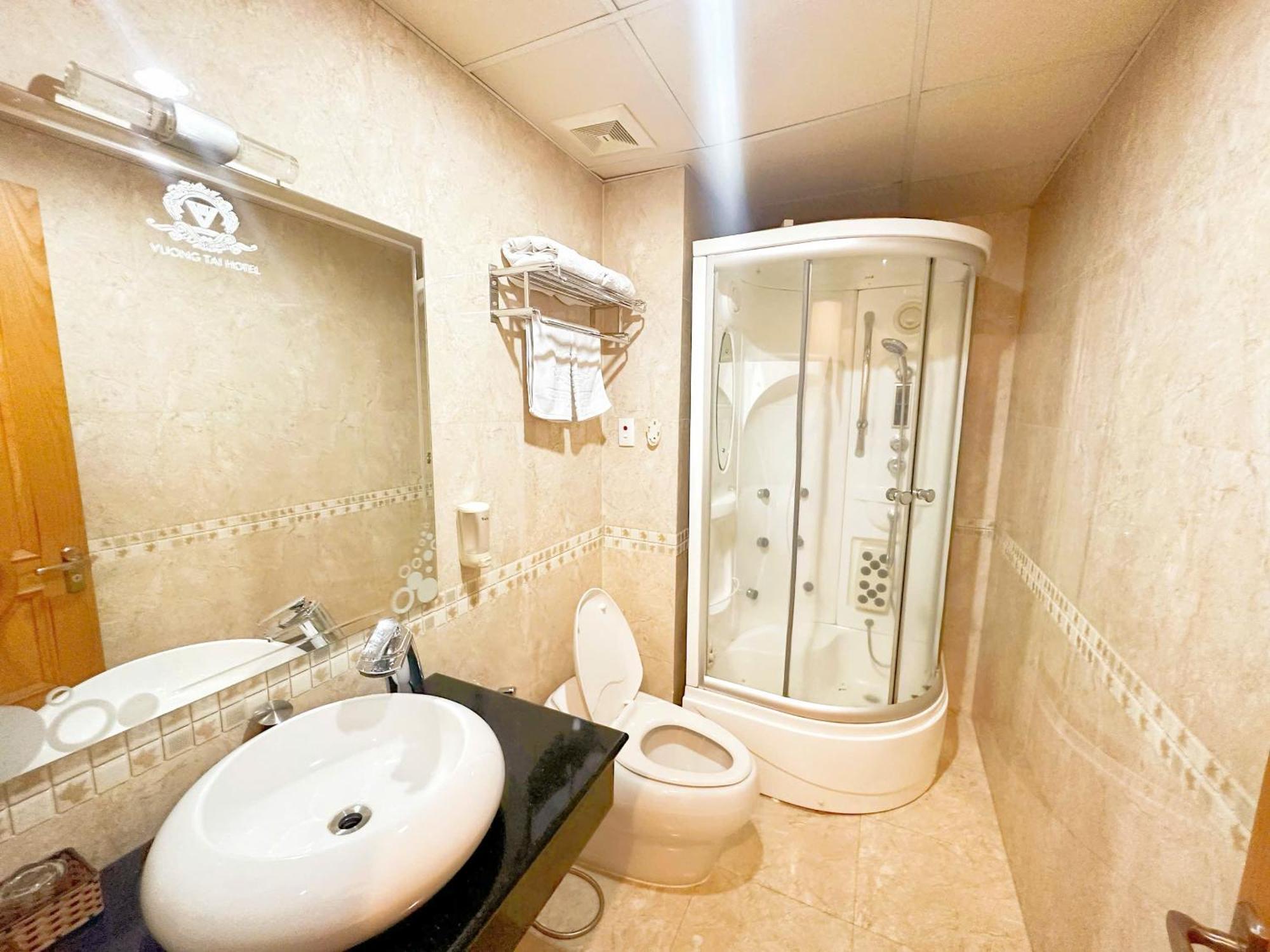 Vuong Tai Hotel Хошимін Екстер'єр фото
